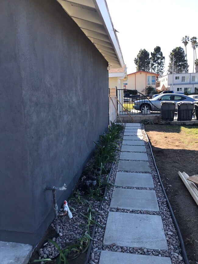 Building Photo - 1350 Elder St