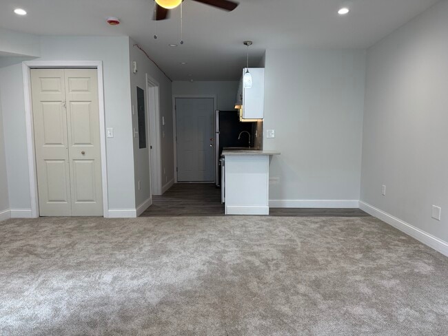 Foto del edificio - 1085 Whalley Ave