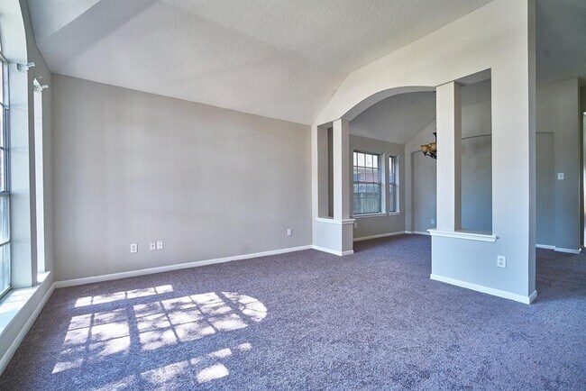 Foto del edificio - 13410 Ryan Landing Dr
