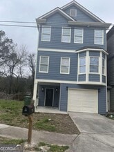 Building Photo - 738 Prince Pl NW