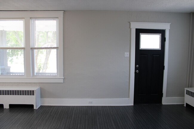 Foto del edificio - 3 Bedroom Single Family Home