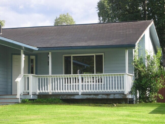 Foto del edificio - 3 BR Ranch w/fenced yard