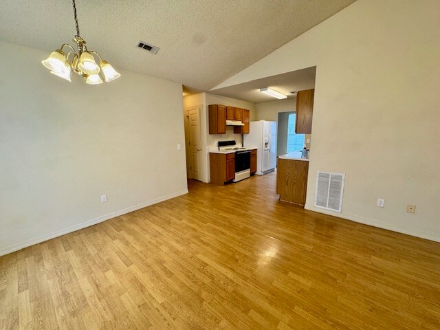 Foto del edificio - 2550 Lost Springs St