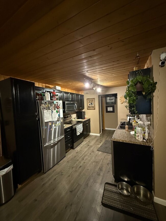 Foto del edificio - 3 bedroom / Home in North Pole / Pet friendly!