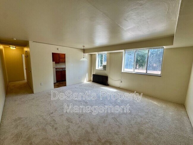 Foto del edificio - 816 Perry Hwy