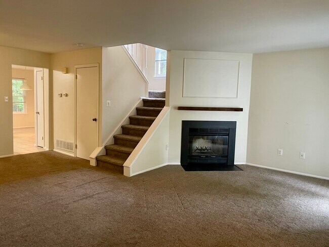 Photo - 62 Winstead Dr Townhome