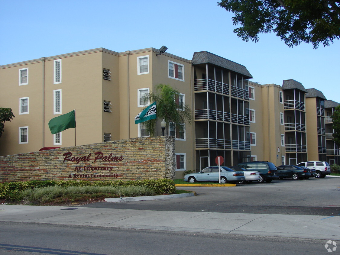 Foto principal - Royal Palms at Lauderhill