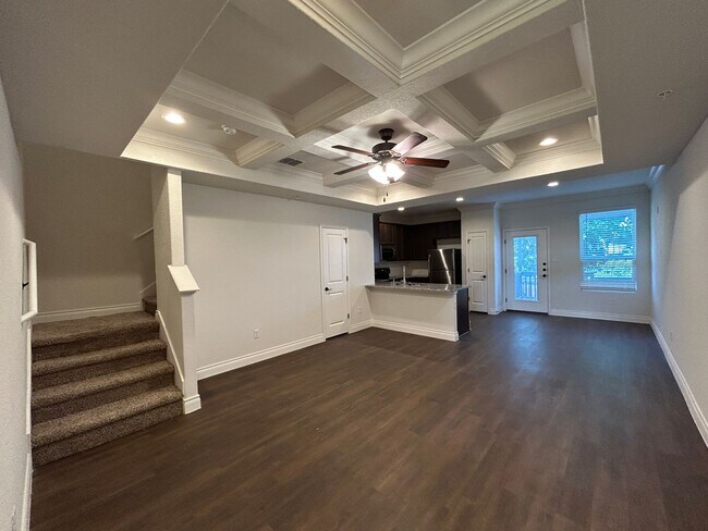 Foto del edificio - 1 MONTH FREE RENT / Close to HWY for Commu...