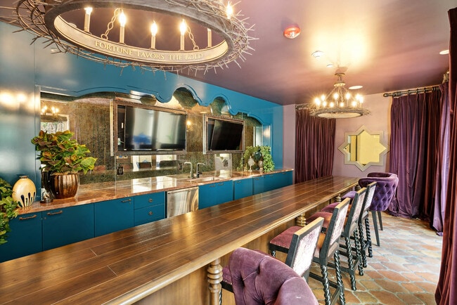 Foto del edificio - Candara at Hancock Park Apartments