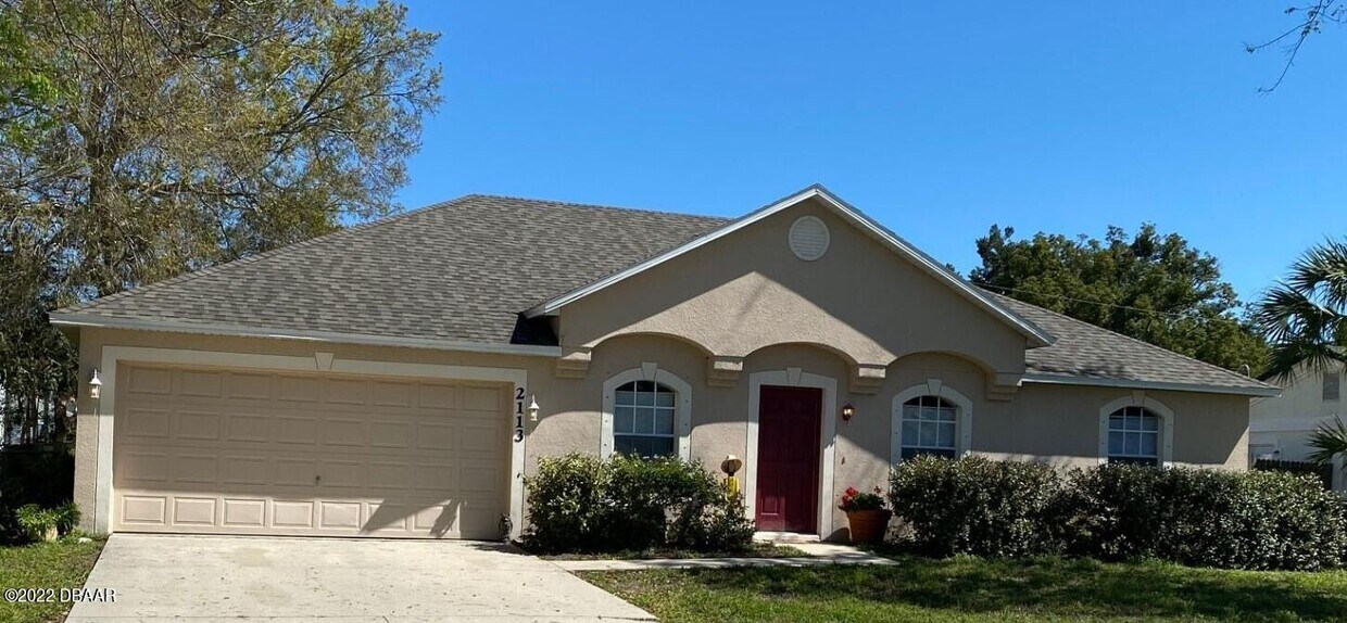 Primary Photo - 2113 Umbrella Tree Dr