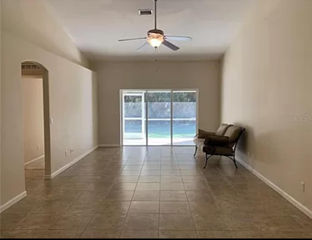 Building Photo - 2155 Fraser St