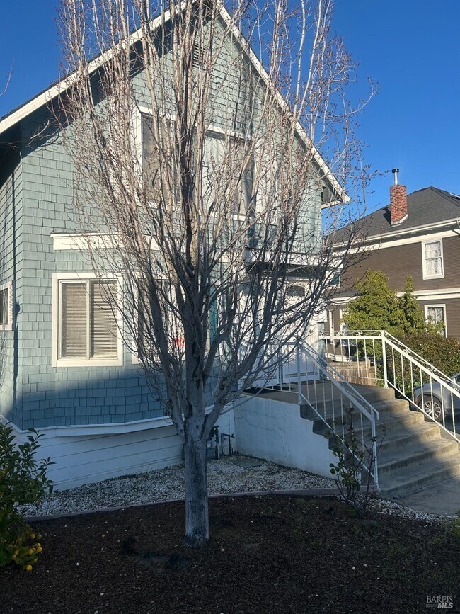 Building Photo - 900 Virginia St