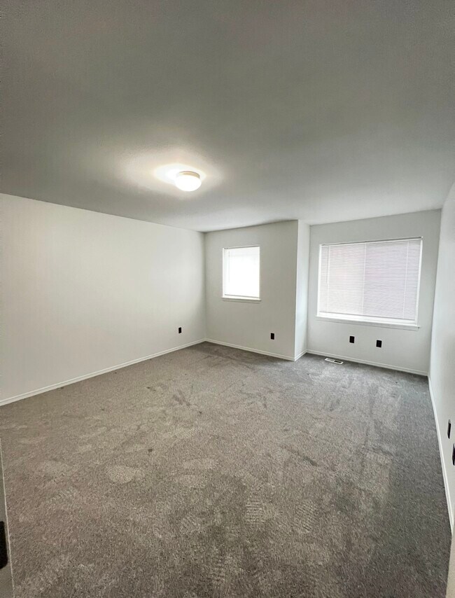 Foto del edificio - 10430 13th Avenue Ct E