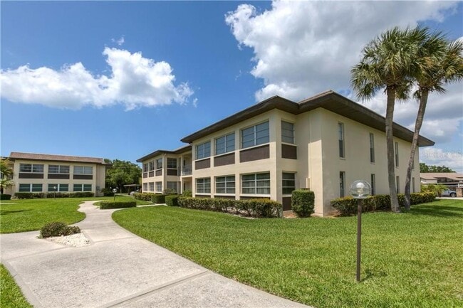 Foto del edificio - 4726 Marine Pkwy