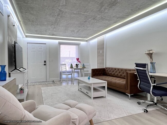 Interior Photo - The Jade