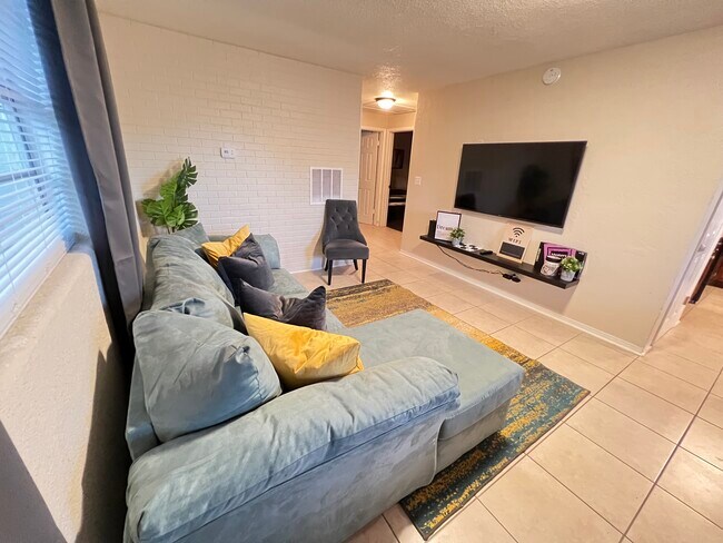 Foto del edificio - 752 S Caroline St