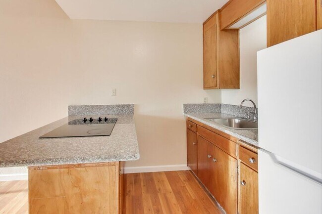 Foto del edificio - 22555 Linden St