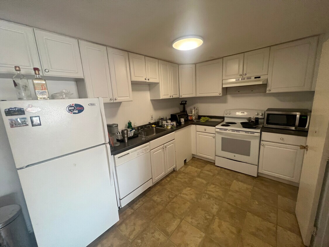 36 Dighton St Unit 10, Boston, MA 02135 Apartments in Boston, MA