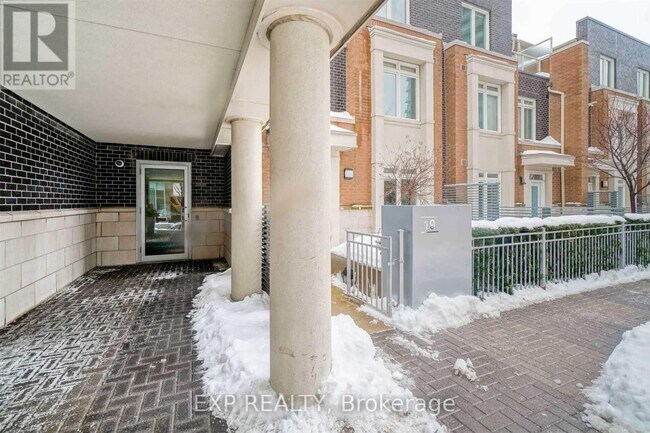 Photo du bâtiment - 370 Square One Dr