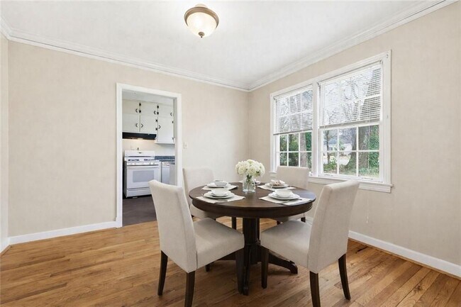 Foto del edificio - 1911 N Decatur Rd