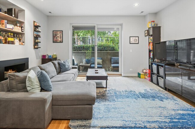Foto del edificio - 4303 N Kenmore Ave