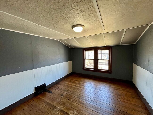 Foto del edificio - 3 Bed 1 Bath Single Family Home in Wausau