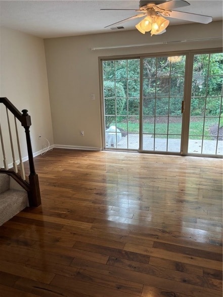 Photo - 305 Berrington Ct Apartment