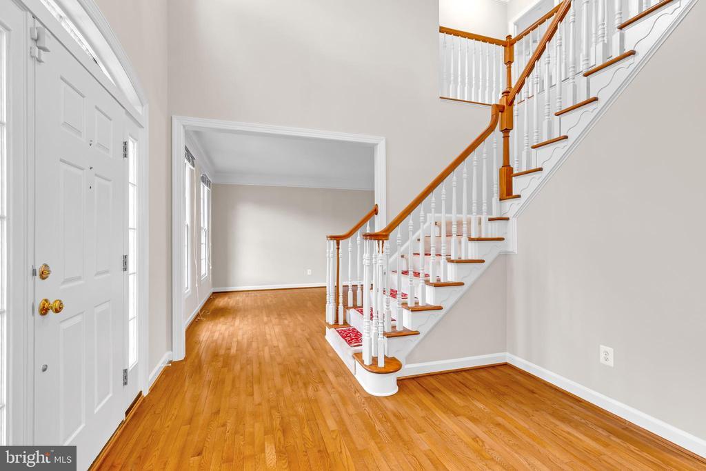 Foto principal - 10495 Wharfdale Pl