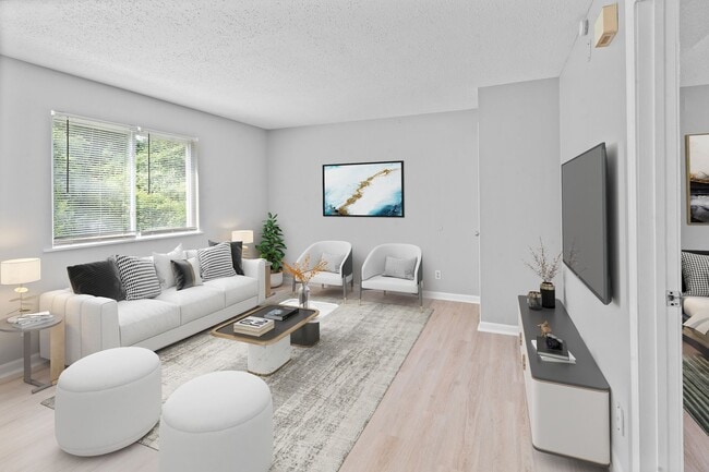 Interior Photo - Creekside