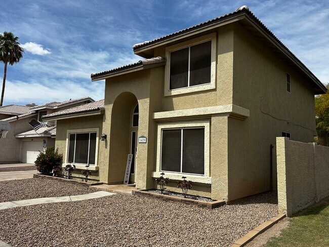 Foto del edificio - 1420 E Countrywalk Ln