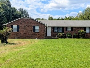 Building Photo - 2801 Reynolds Dr