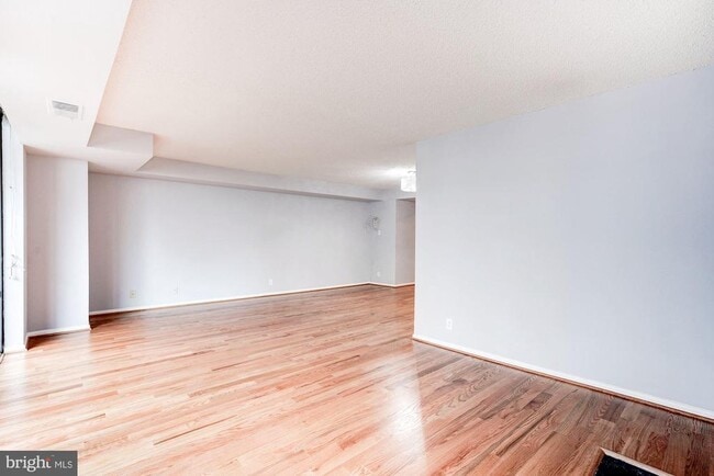 Building Photo - 1140 23rd St NW