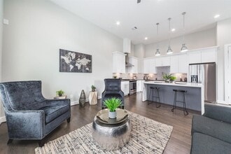 Building Photo - 2149 Hoskins Dr