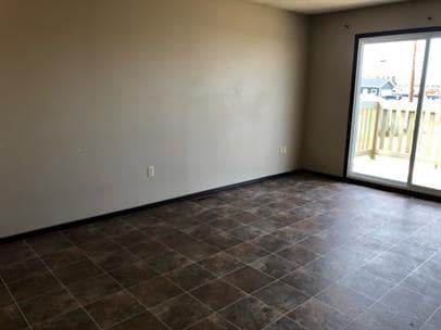 Building Photo - 5016-5050 50 St