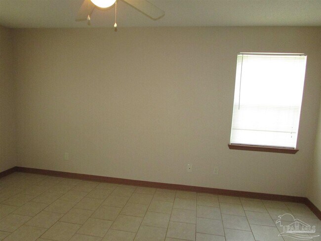 Building Photo - 7135 Pearson Rd