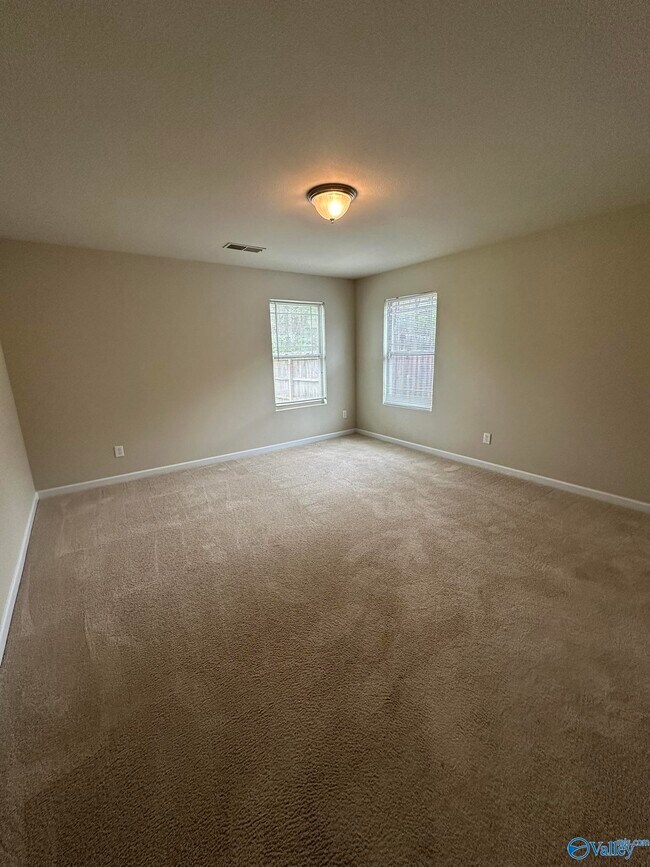 Foto del edificio - 1812 Clayton Cove Dr NW