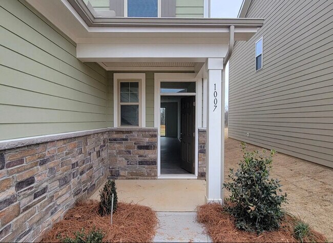 Foto del edificio - 1007 Maylen Trce