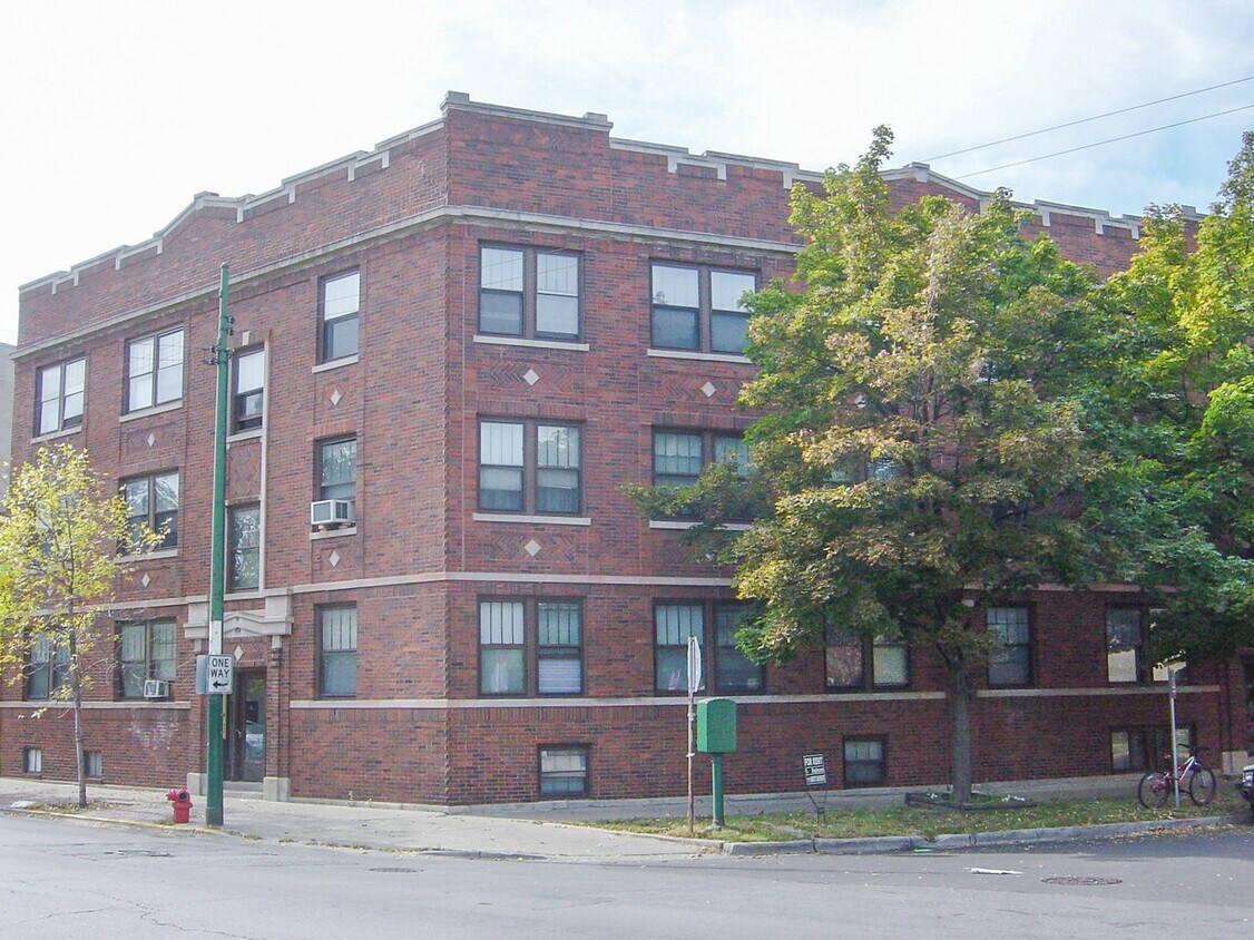 3852 N Clark St, Chicago, IL 60613 House Rental in Chicago, IL