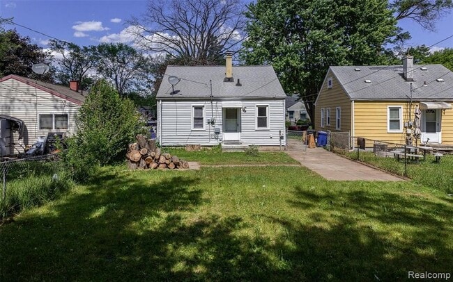 Building Photo - 15489 Dixie