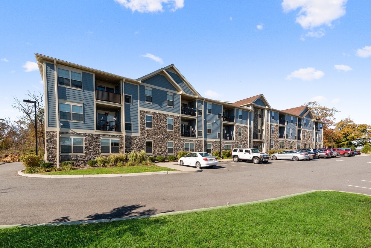 The VIEW at Wanaque 1049 Ringwood Ave Wanaque, NJ Apartments for