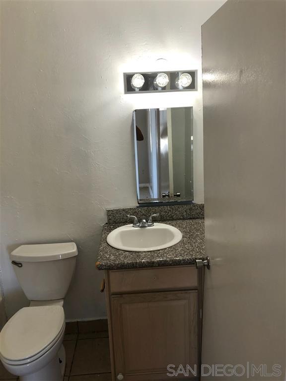 Foto del edificio - 901 Hillcrest Pl