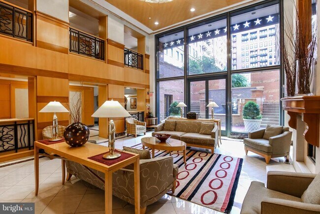 Foto del edificio - 616 E St NW