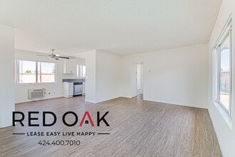 Building Photo - 8123 Langdon Ave