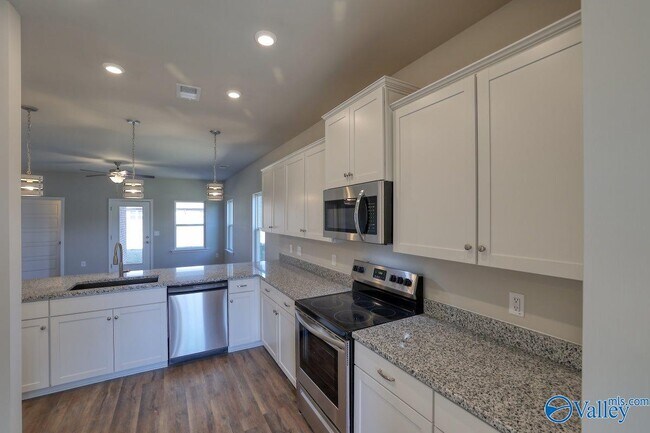 Building Photo - 116 Morning Dew Rd