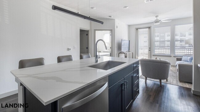 Building Photo - 91 Jensen Dr