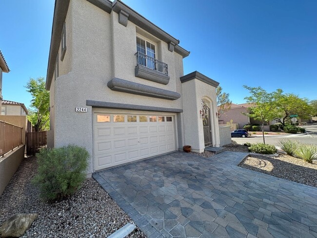Building Photo - MAGNOLIA AT SUMMERLIN CENTRE