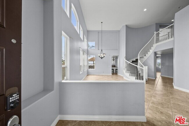 Building Photo - 28760 Bridger Ct