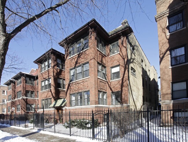 Building Photo - 924-928 W Agatite Ave