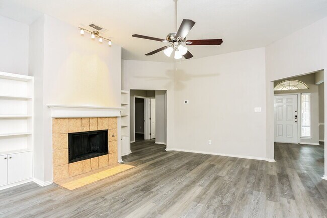 Building Photo - 2716 Wild Grove Ln
