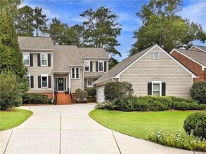 Building Photo - 2600 Club Springs Dr